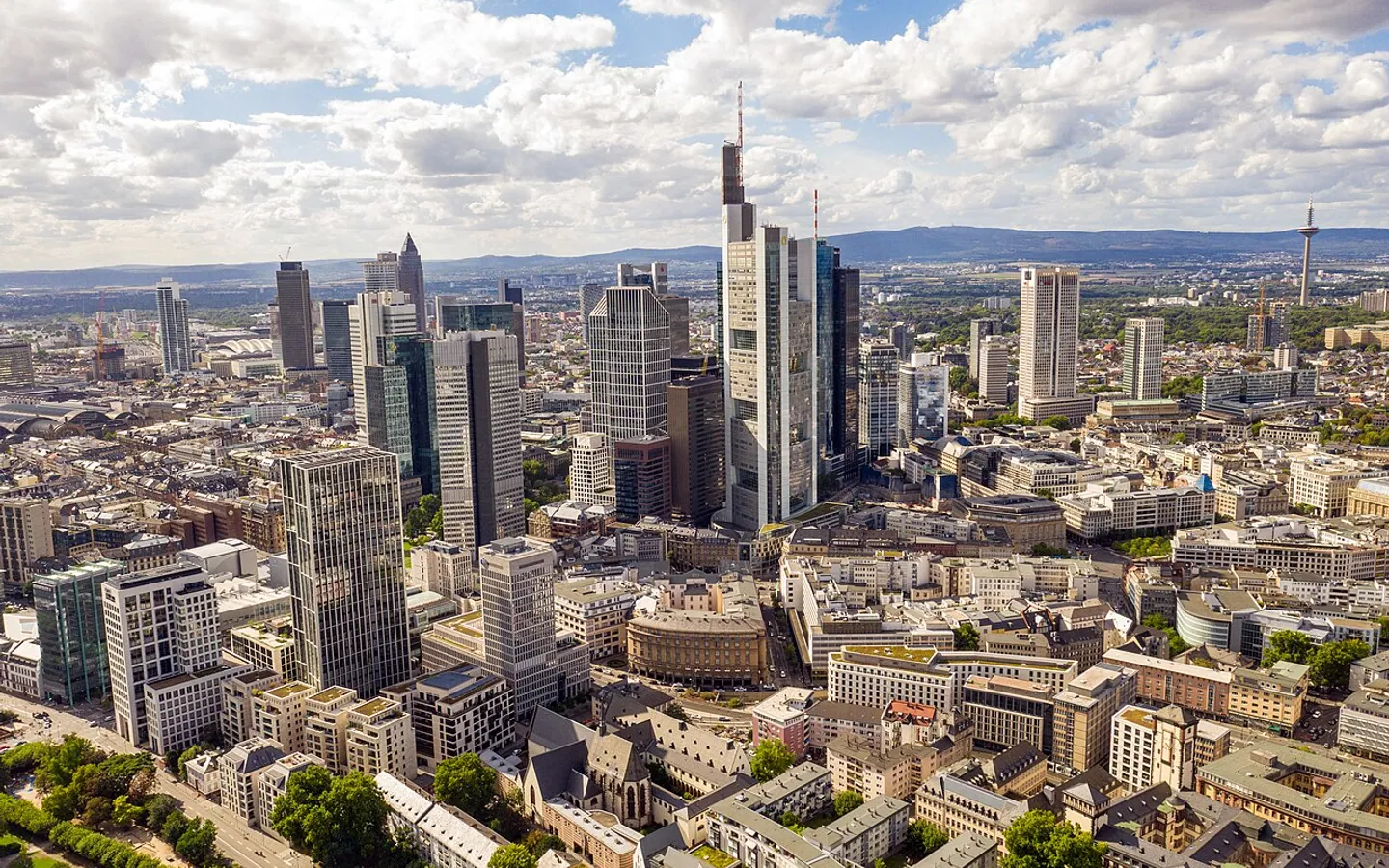 Frankfurt private transfer service