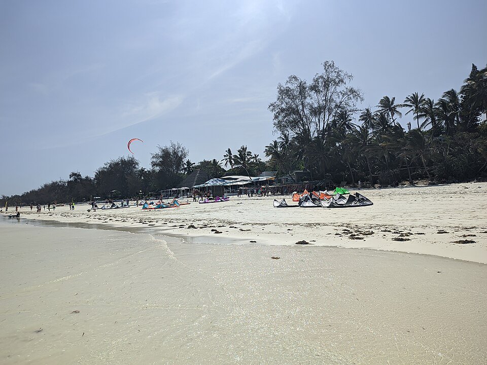 Ukunda Airport → Diani Beach hotels